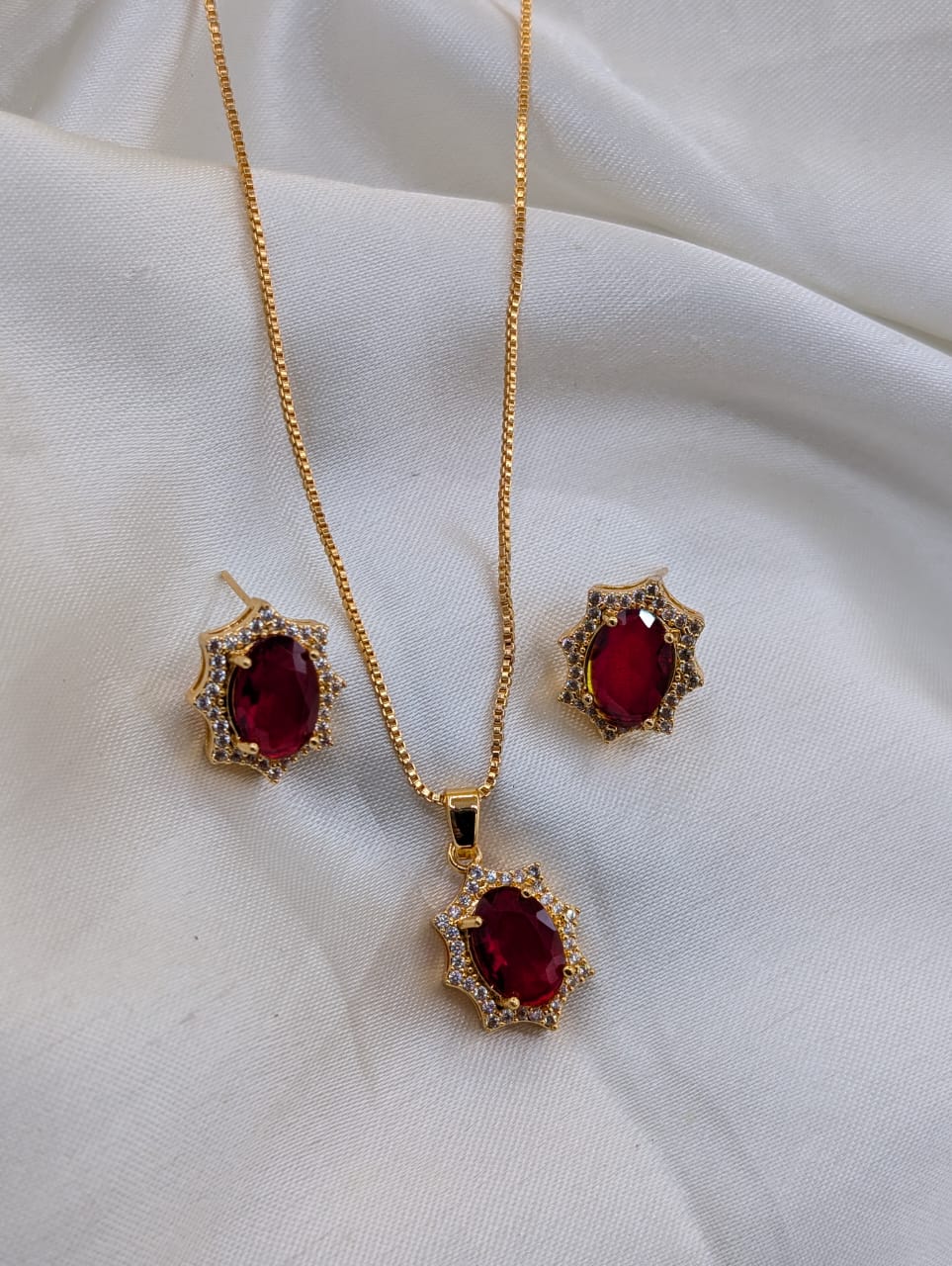 Gold Plated Locket Set with Colourful Stones
