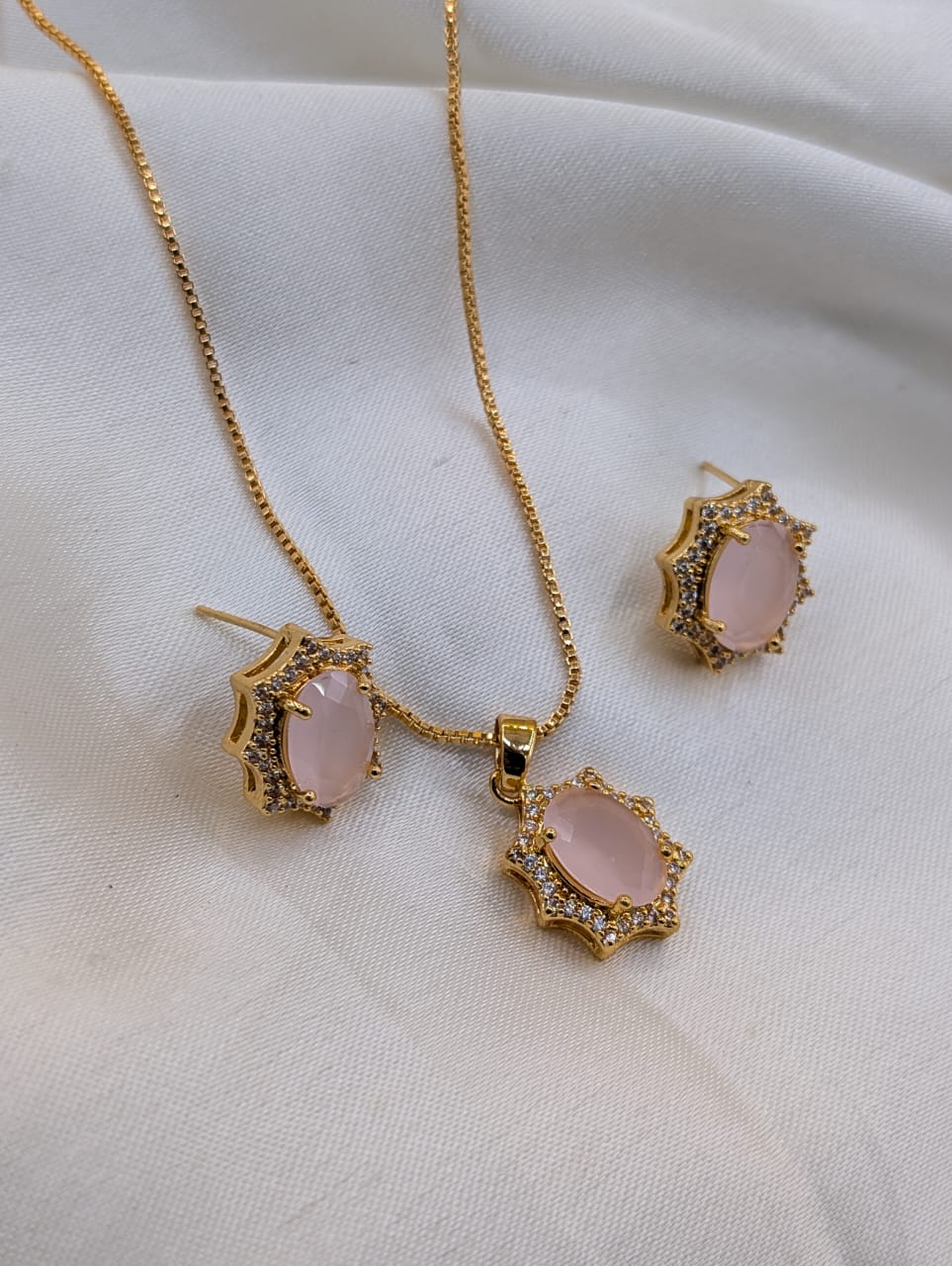 Gold Plated Locket Set with Colourful Stones