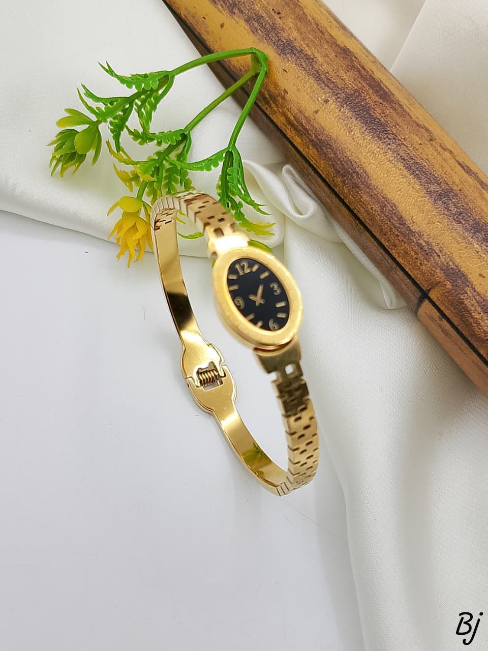 Gold Fashion Watch Bracelet