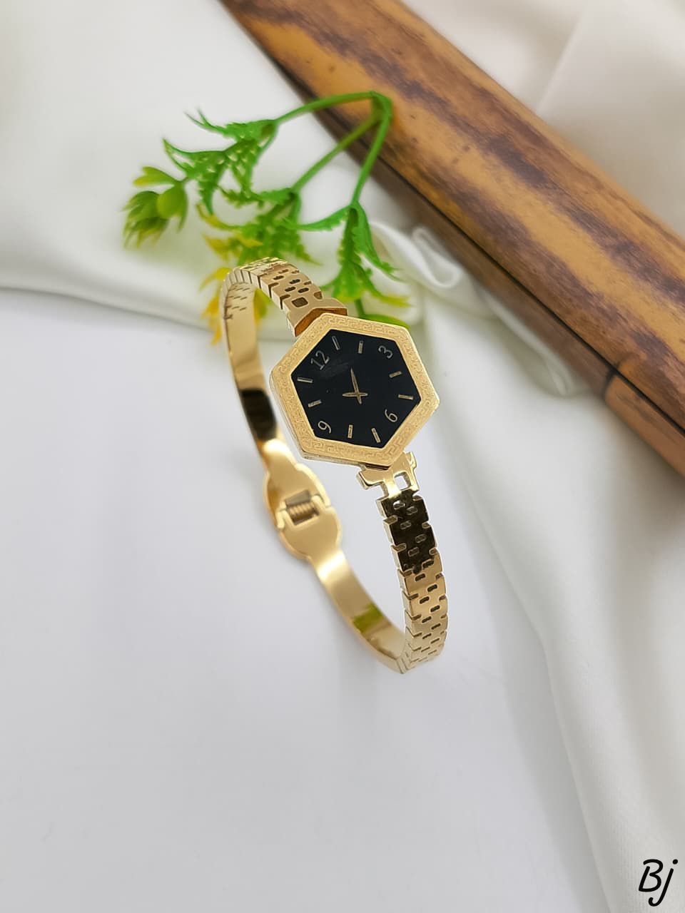 Gold Fashion Watch Bracelet