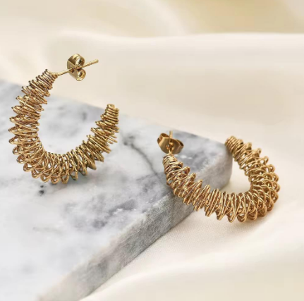 Minimalistic Spring-shape Hoops